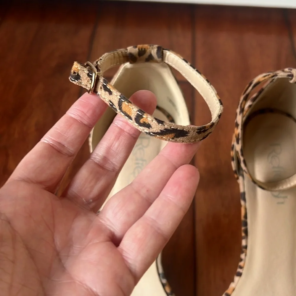 Refresh Size 7.5 Leopard Heels 3 inches